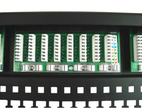 Patch panel 24-port UTP5e 1U 19" półka organizer - 3